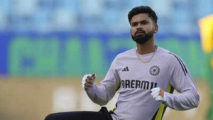 Shreyas Iyer's Test Debut Delayed: Analyst Cites Waiting List, Despite Stellar Form