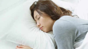 Pillow Prints and Aging Skin: What Those Morning Face Creases Reveal and How to Fight Them